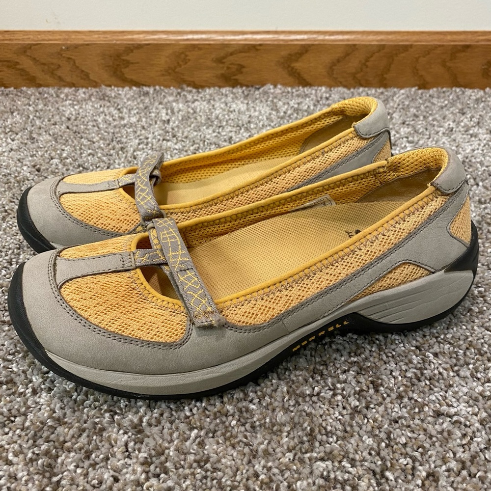 MERRELL Encore Ballet Flat Slip On Supportive Outdoor Walking ShoeWomen's 7.5